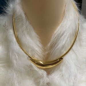 Elegant Gold Necklace